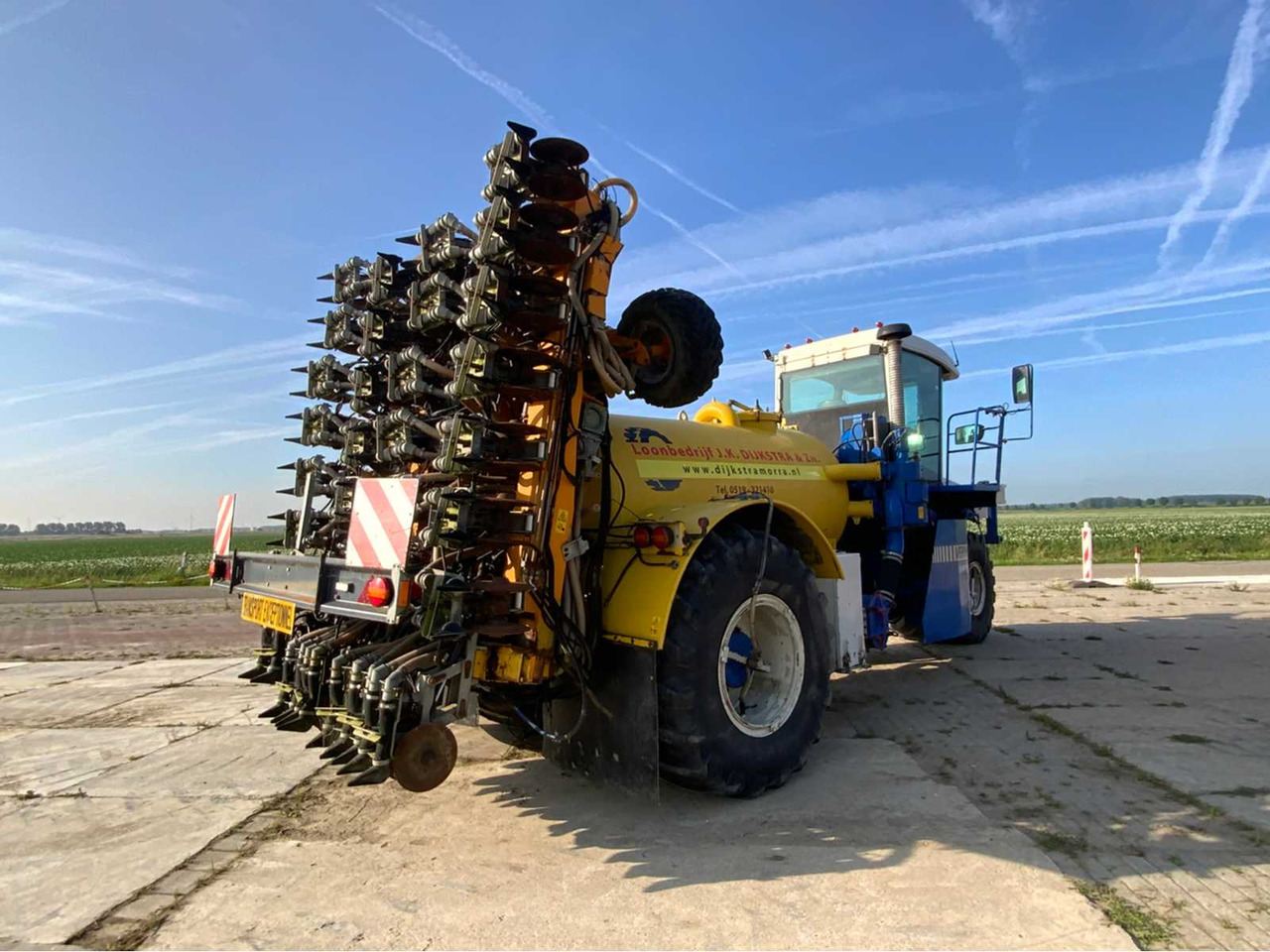 Vervaet Hydro trike - Kuivalannan levitin: kuva Vervaet Hydro trike - Kuivalannan levitin Vervaet Hydro trike - Kuivalannan levitin: kuva Vervaet Hydro trike - Kuivalannan levitin