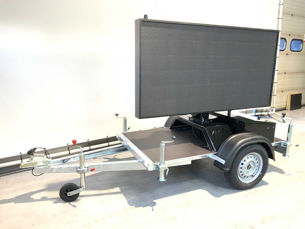 Viplex tekstkar P8 ledscherm op aanhangwagen - Rakennustarvikkeet, Perävaunu: kuva Viplex tekstkar P8 ledscherm op aanhangwagen - Rakennustarvikkeet, Perävaunu Viplex tekstkar P8 ledscherm op aanhangwagen - Rakennustarvikkeet, Perävaunu: kuva Viplex tekstkar P8 ledscherm op aanhangwagen - Rakennustarvikkeet, Perävaunu