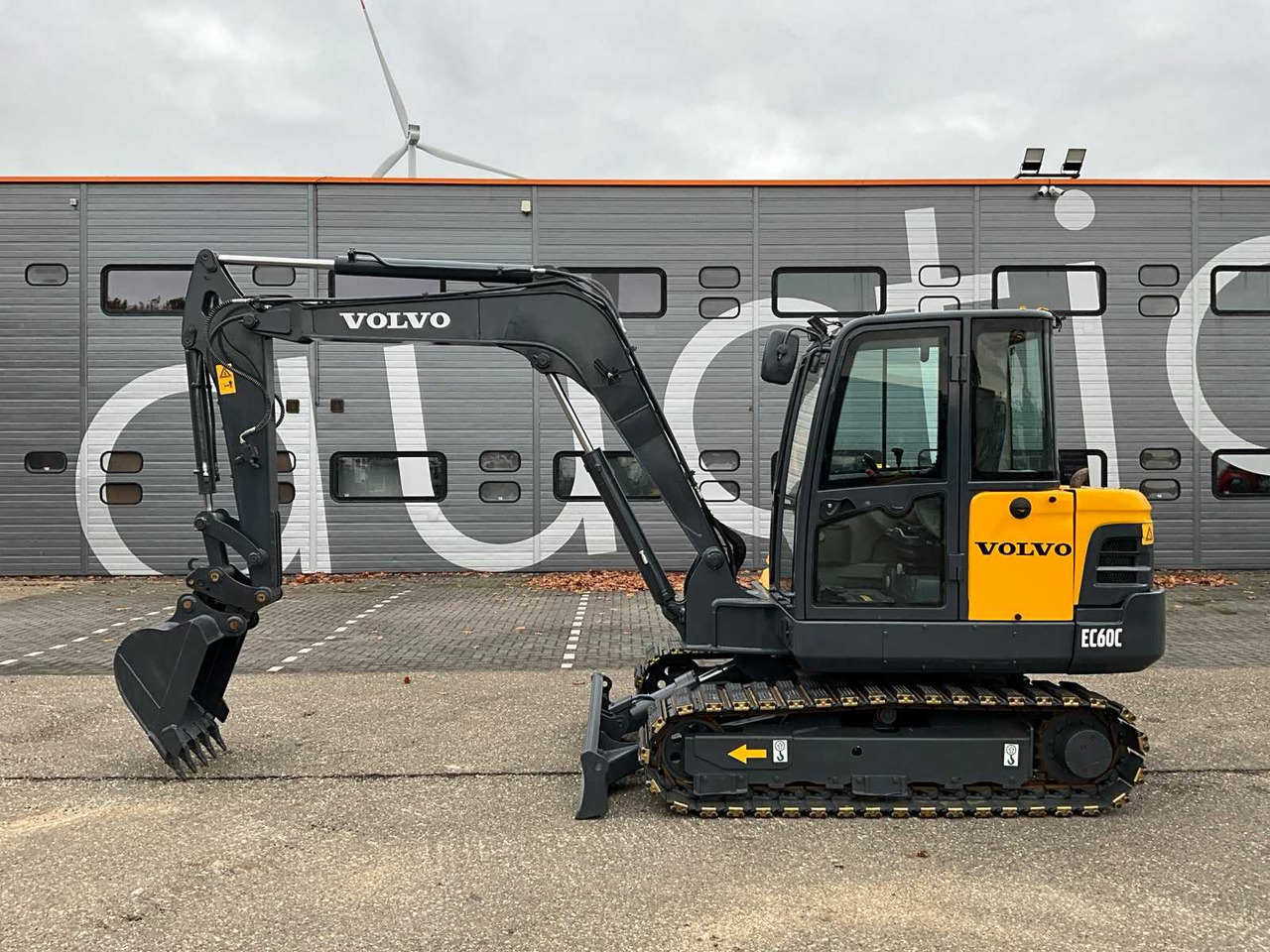 Volvo EC60C - Telakaivukone: kuva Volvo EC60C - Telakaivukone Volvo EC60C - Telakaivukone: kuva Volvo EC60C - Telakaivukone