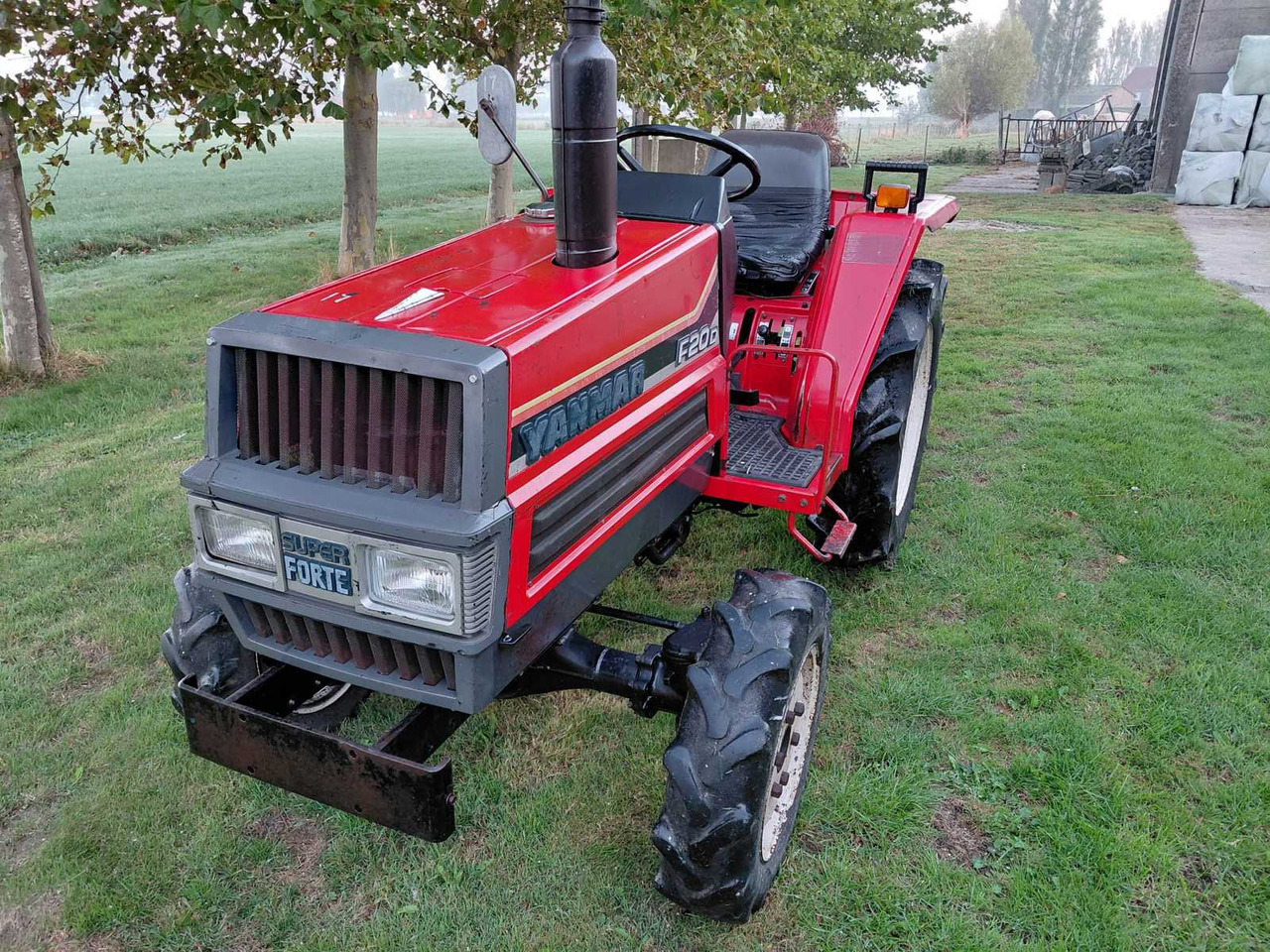 Yanmar F20 - Pientraktori: kuva Yanmar F20 - Pientraktori Yanmar F20 - Pientraktori: kuva Yanmar F20 - Pientraktori