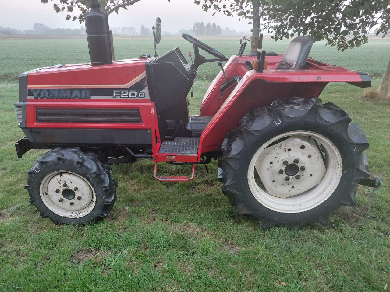 Yanmar F20 - Pientraktori: kuva Yanmar F20 - Pientraktori Yanmar F20 - Pientraktori: kuva Yanmar F20 - Pientraktori