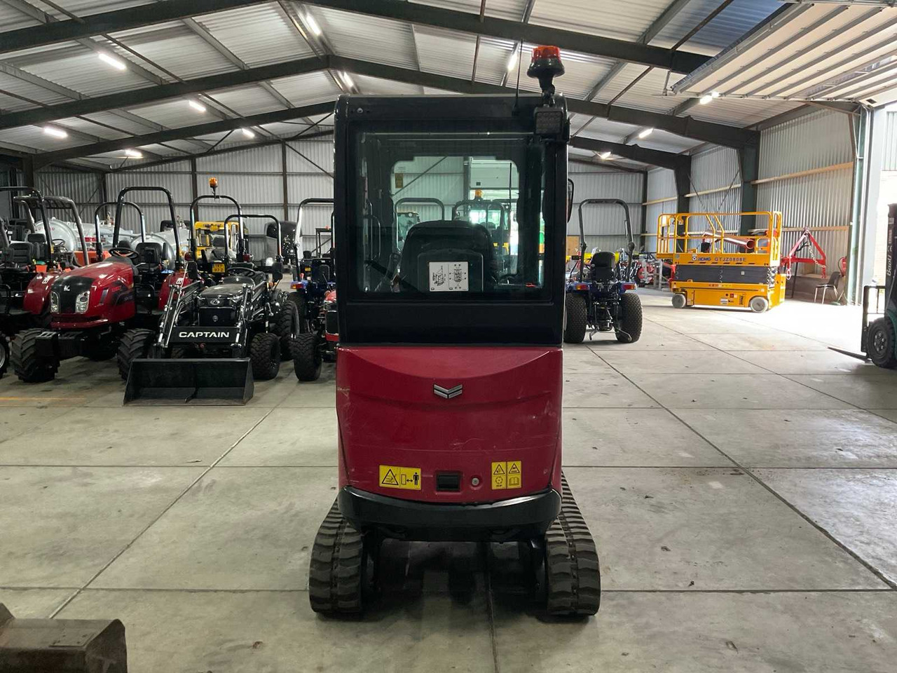 Yanmar SV 17 VT - Minikuormaaja: kuva Yanmar SV 17 VT - Minikuormaaja Yanmar SV 17 VT - Minikuormaaja: kuva Yanmar SV 17 VT - Minikuormaaja