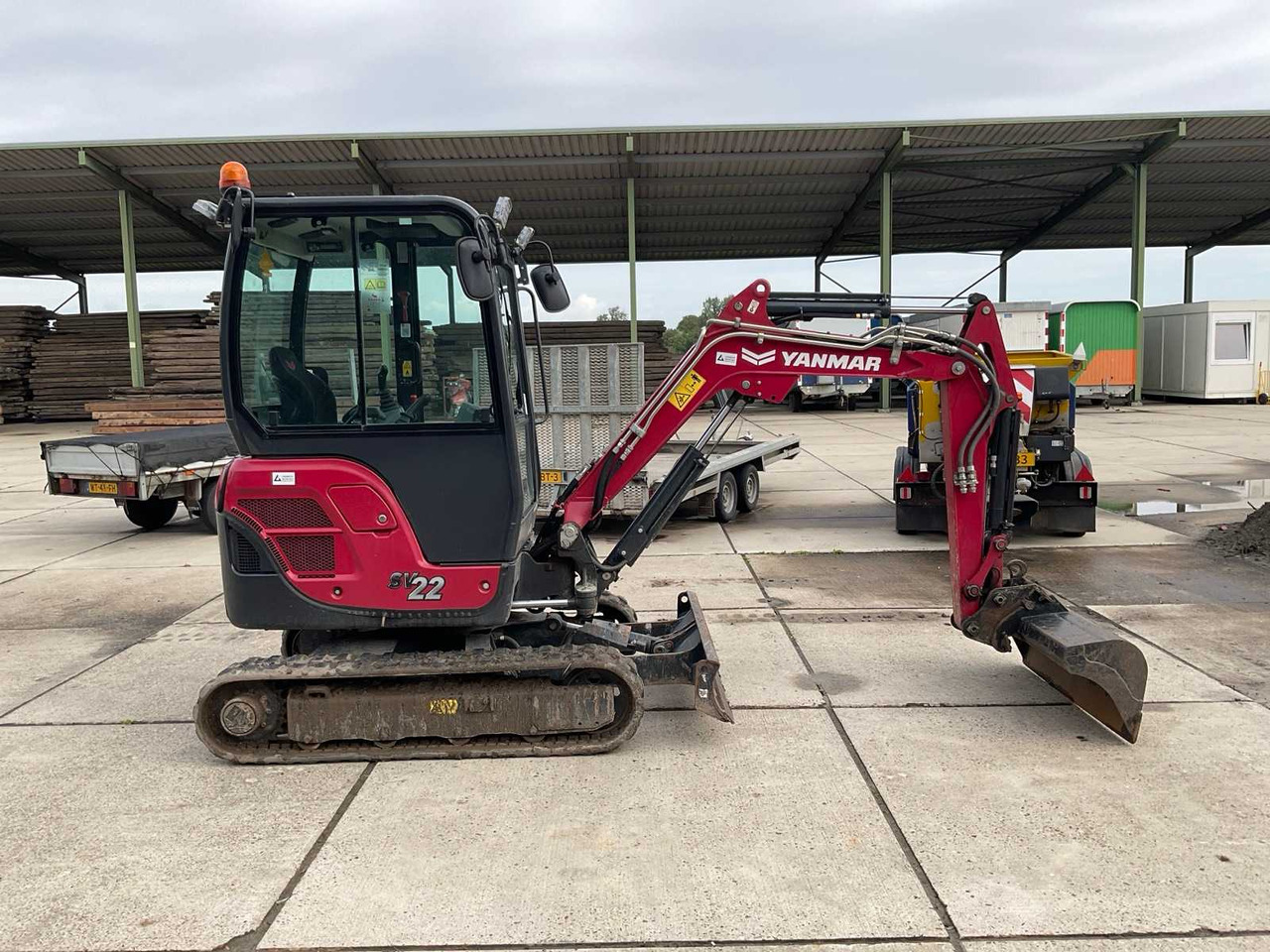 Yanmar SV22 - Minikuormaaja: kuva Yanmar SV22 - Minikuormaaja Yanmar SV22 - Minikuormaaja: kuva Yanmar SV22 - Minikuormaaja