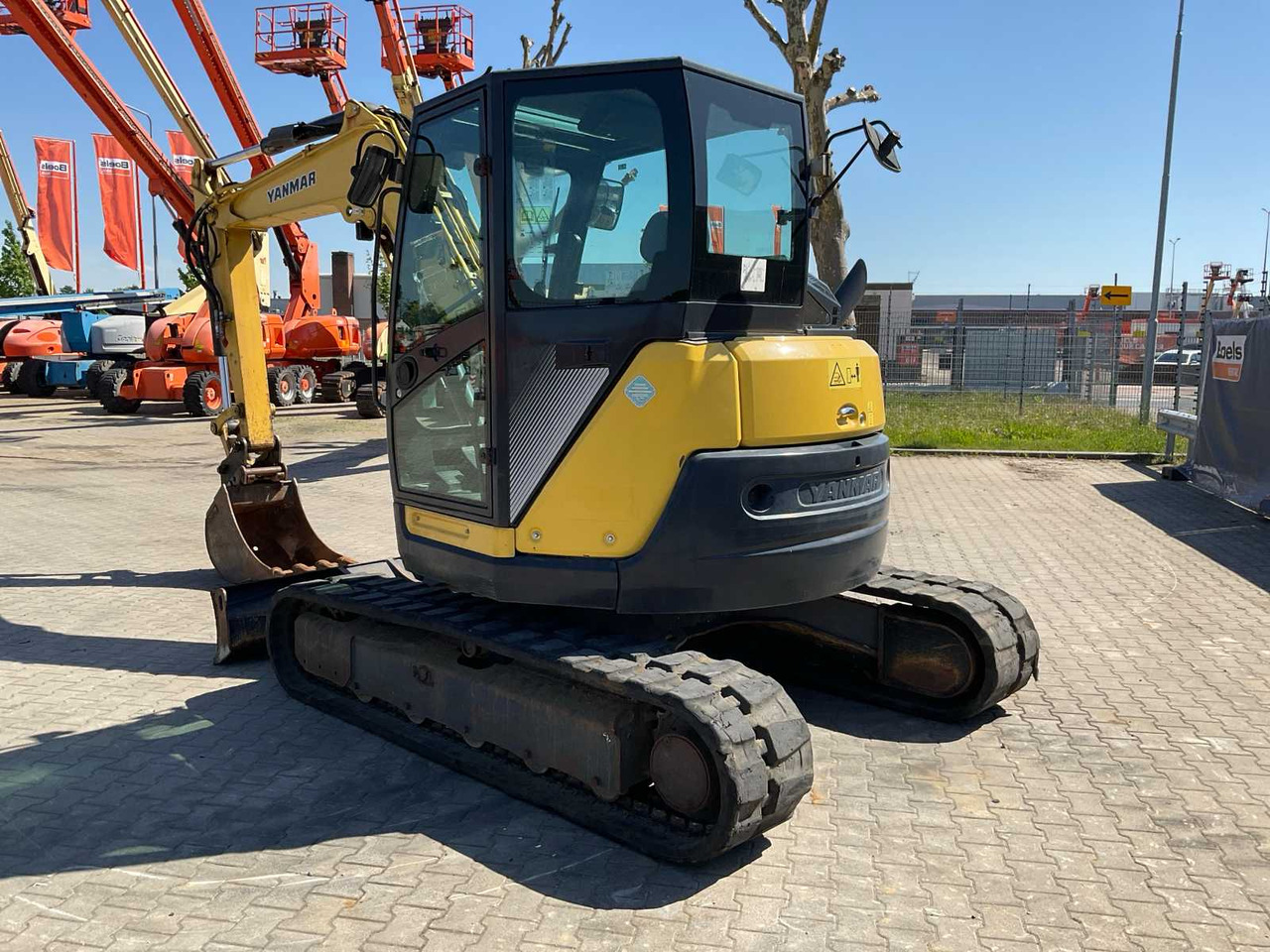 Yanmar ViO80-U - Telakaivukone: kuva Yanmar ViO80-U - Telakaivukone Yanmar ViO80-U - Telakaivukone: kuva Yanmar ViO80-U - Telakaivukone