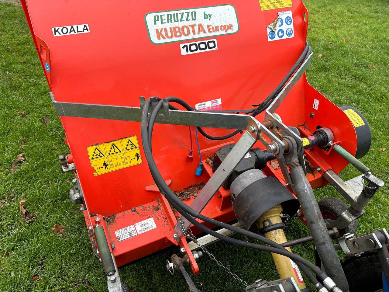Pientraktori iseki tm15 en Klepelmaaier 2018 Peruzzo Koala 1000l Klepelmaaier: kuva Pientraktori iseki tm15 en Klepelmaaier 2018 Peruzzo Koala 1000l Klepelmaaier
