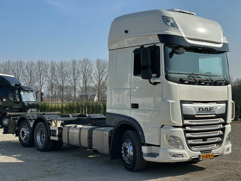 DAF XF 480 XF480.26 FAN. EURO6. 2021. Meesturende achteras!! - Kuorma-auto alusta: kuva DAF XF 480 XF480.26 FAN. EURO6. 2021. Meesturende achteras!! - Kuorma-auto alusta DAF XF 480 XF480.26 FAN. EURO6. 2021. Meesturende achteras!! - Kuorma-auto alusta: kuva DAF XF 480 XF480.26 FAN. EURO6. 2021. Meesturende achteras!! - Kuorma-auto alusta