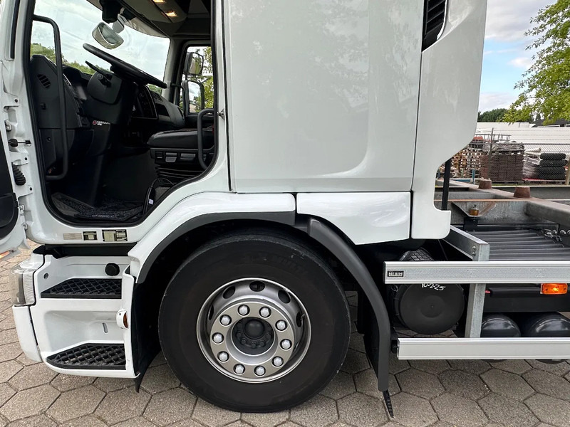 Renault D280 - Pressukapelli kuorma-auto: kuva Renault D280 - Pressukapelli kuorma-auto Renault D280 - Pressukapelli kuorma-auto: kuva Renault D280 - Pressukapelli kuorma-auto