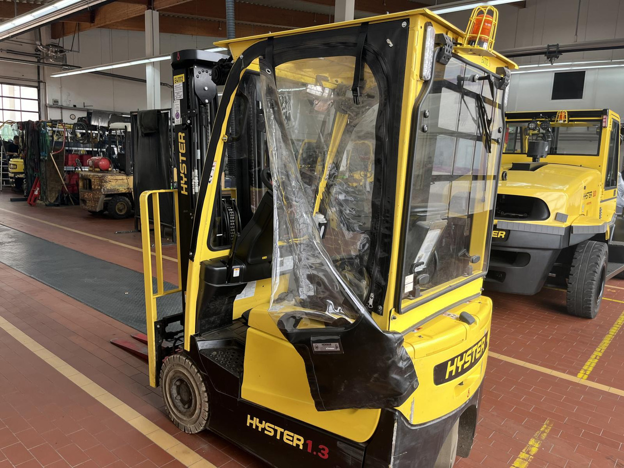 Hyster A.1.3XNT - Sähkötrukki: kuva Hyster A.1.3XNT - Sähkötrukki Hyster A.1.3XNT - Sähkötrukki: kuva Hyster A.1.3XNT - Sähkötrukki