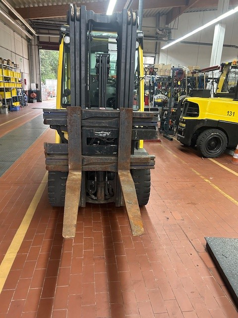 Hyster H2.5FT - Dieseltrukki: kuva Hyster H2.5FT - Dieseltrukki Hyster H2.5FT - Dieseltrukki: kuva Hyster H2.5FT - Dieseltrukki