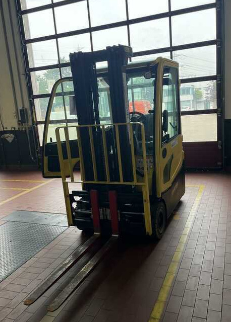Hyster J1.6XNT MWB - Sähkötrukki: kuva Hyster J1.6XNT MWB - Sähkötrukki Hyster J1.6XNT MWB - Sähkötrukki: kuva Hyster J1.6XNT MWB - Sähkötrukki