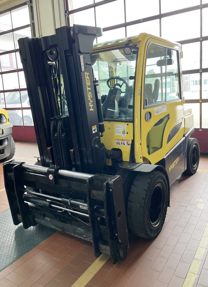 Hyster J5.5XN6 Advance - Sähkötrukki: kuva Hyster J5.5XN6 Advance - Sähkötrukki Hyster J5.5XN6 Advance - Sähkötrukki: kuva Hyster J5.5XN6 Advance - Sähkötrukki