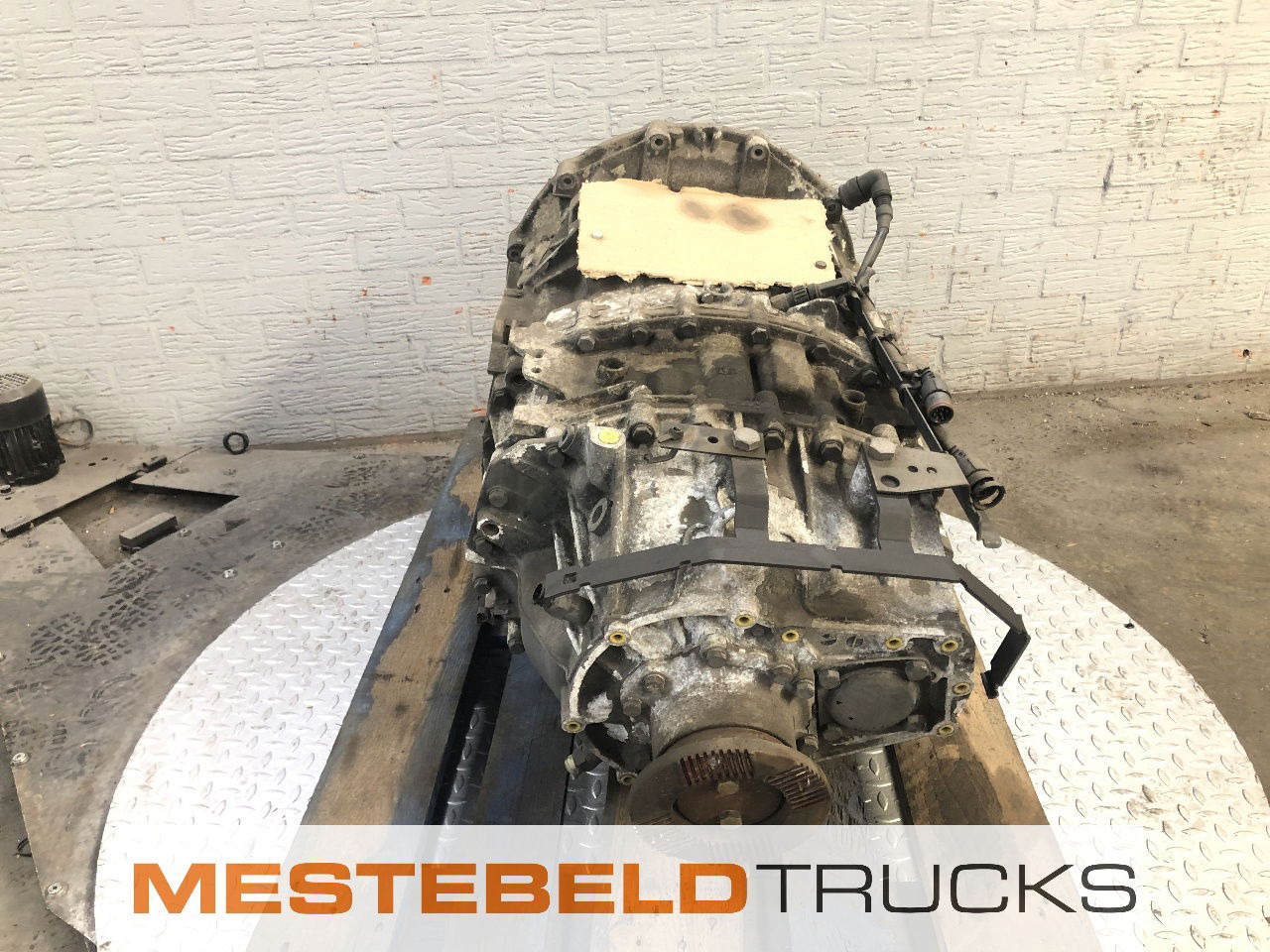 DAF Versnellingsbak 12 AS 2130 TD - Vaihdelaatikko ja osat - Kuorma-auto: kuva DAF Versnellingsbak 12 AS 2130 TD - Vaihdelaatikko ja osat - Kuorma-auto DAF Versnellingsbak 12 AS 2130 TD - Vaihdelaatikko ja osat - Kuorma-auto: kuva DAF Versnellingsbak 12 AS 2130 TD - Vaihdelaatikko ja osat - Kuorma-auto