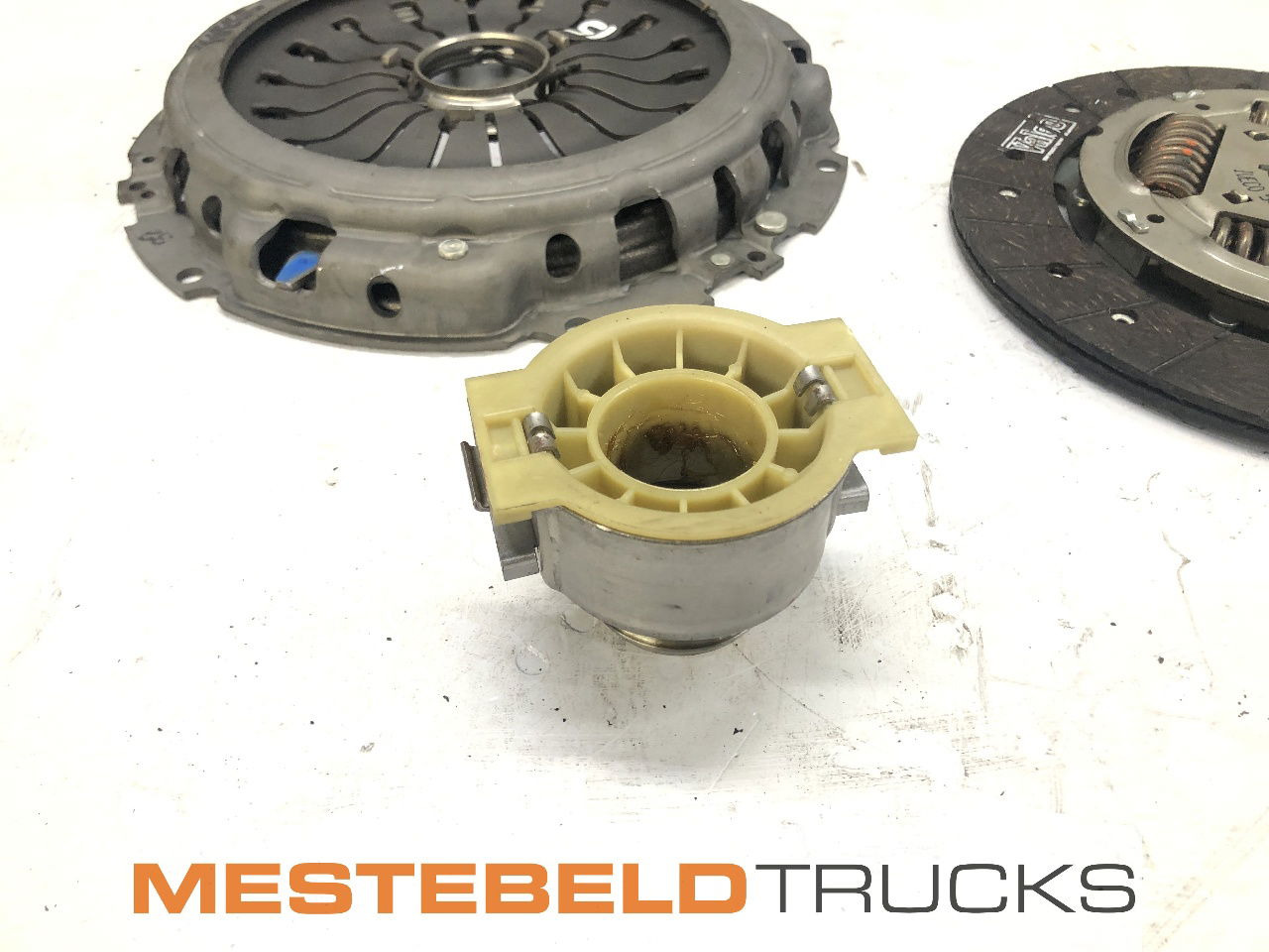 Iveco Koppelingsset - Kytkin ja osat - Kuorma-auto: kuva Iveco Koppelingsset - Kytkin ja osat - Kuorma-auto Iveco Koppelingsset - Kytkin ja osat - Kuorma-auto: kuva Iveco Koppelingsset - Kytkin ja osat - Kuorma-auto