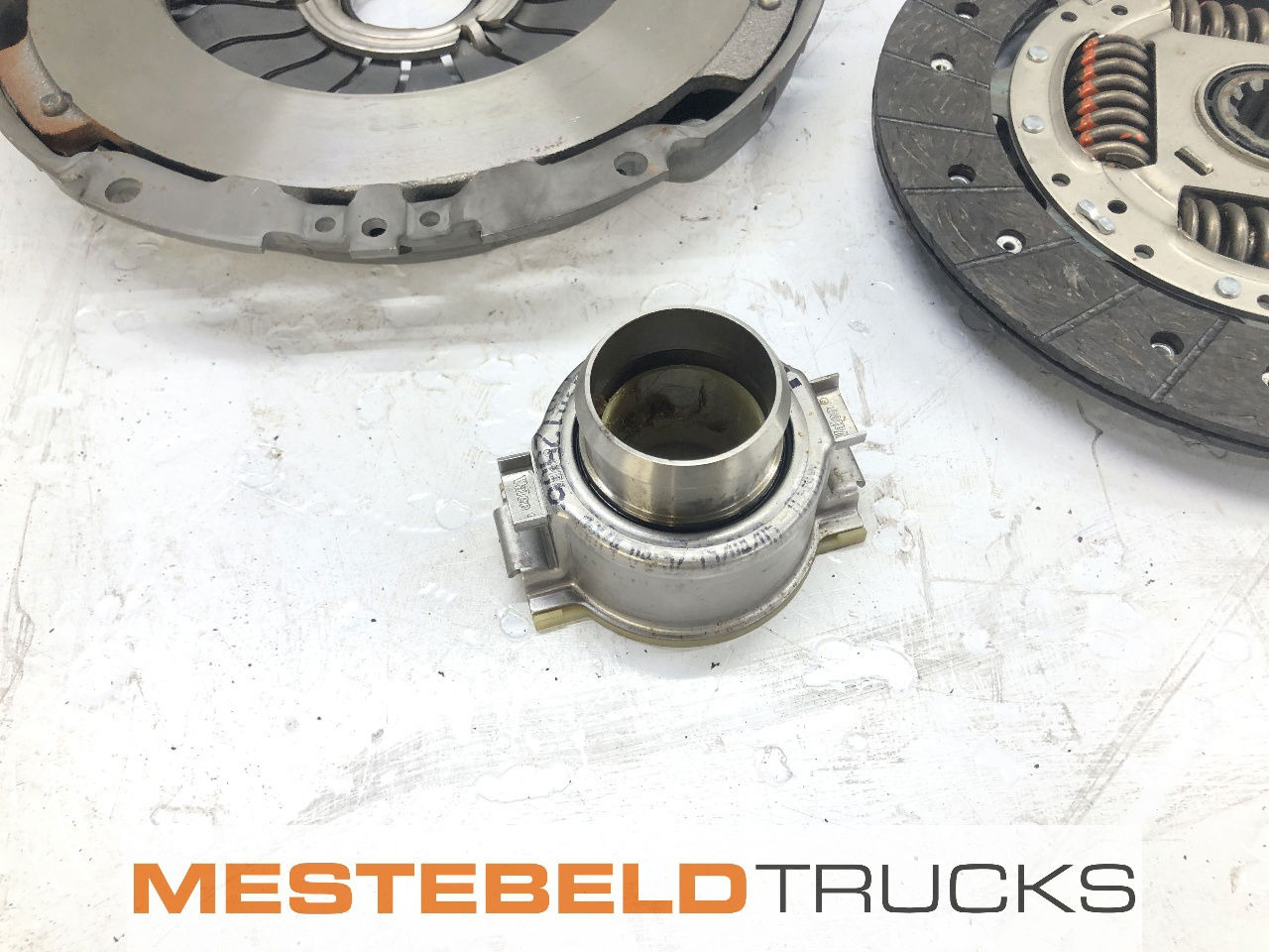 Iveco Koppelingsset - Kytkin ja osat - Kuorma-auto: kuva Iveco Koppelingsset - Kytkin ja osat - Kuorma-auto Iveco Koppelingsset - Kytkin ja osat - Kuorma-auto: kuva Iveco Koppelingsset - Kytkin ja osat - Kuorma-auto