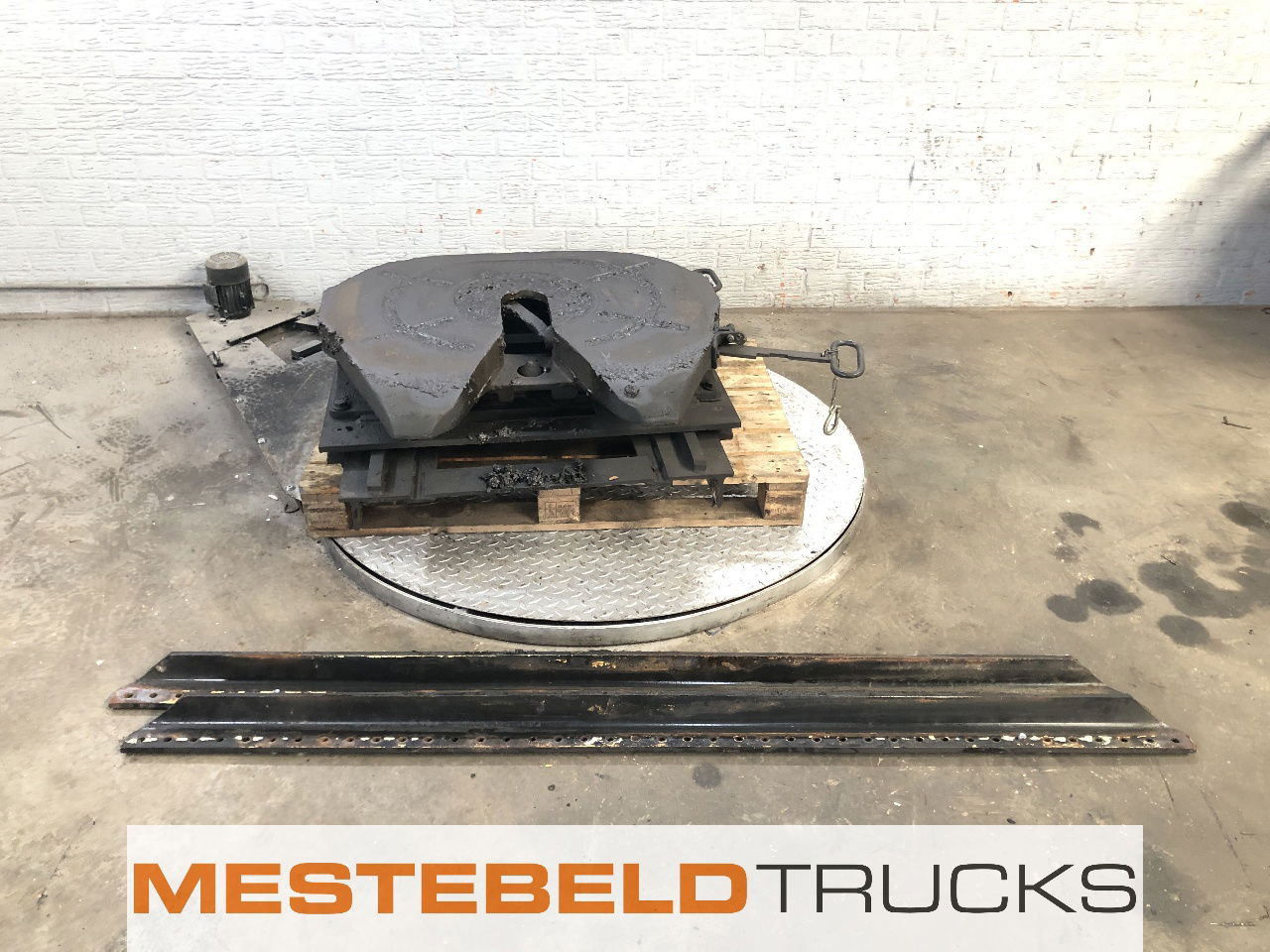 JOST Jost schuifschotel 3,5 inch - Runko/ Alusta - Kuorma-auto: kuva JOST Jost schuifschotel 3,5 inch - Runko/ Alusta - Kuorma-auto JOST Jost schuifschotel 3,5 inch - Runko/ Alusta - Kuorma-auto: kuva JOST Jost schuifschotel 3,5 inch - Runko/ Alusta - Kuorma-auto