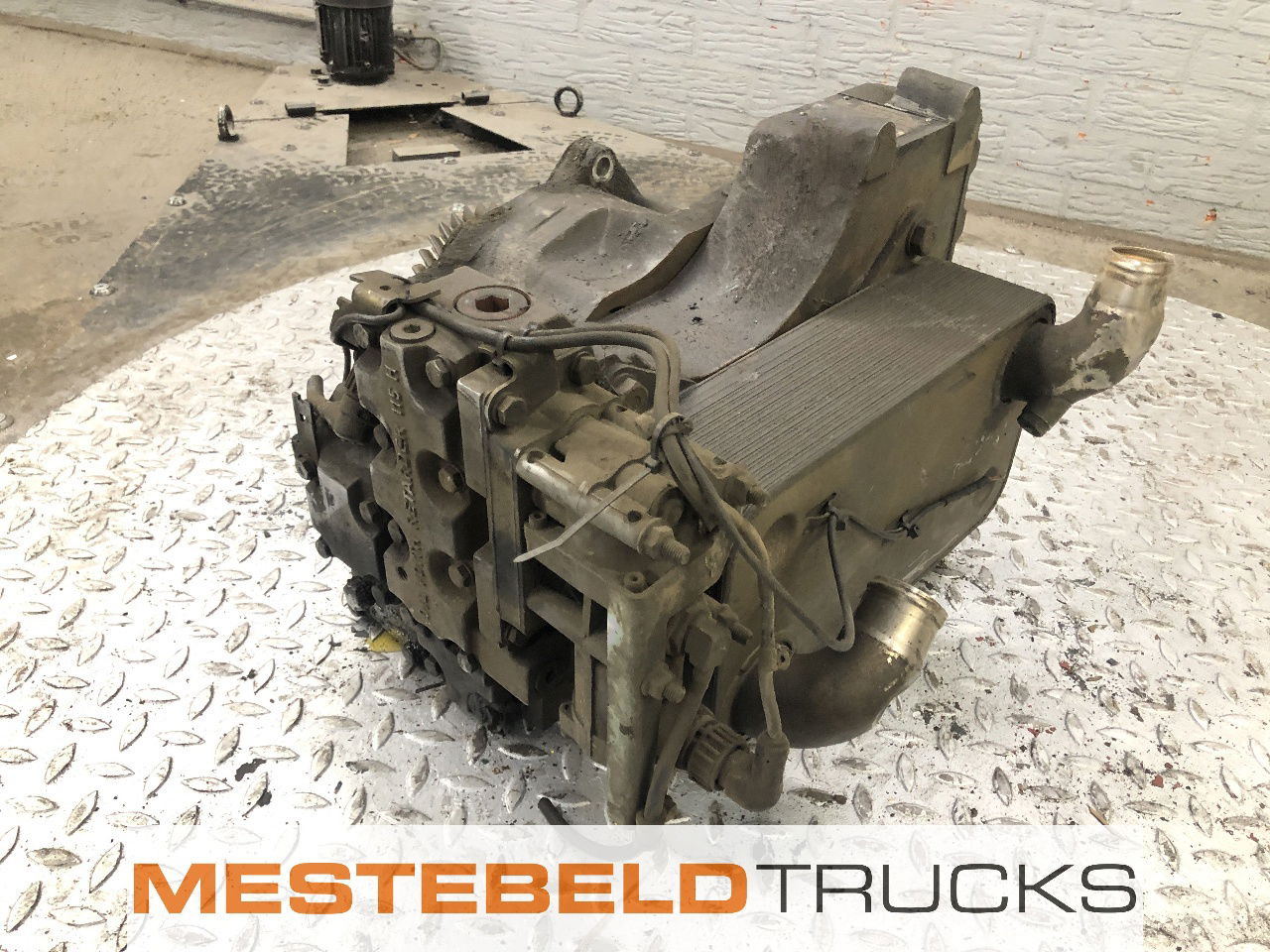 Mercedes-Benz Retarder Voith R115H - Vaihdelaatikko ja osat - Kuorma-auto: kuva  Mercedes-Benz Retarder Voith R115H - Vaihdelaatikko ja osat - Kuorma-auto Mercedes-Benz Retarder Voith R115H - Vaihdelaatikko ja osat - Kuorma-auto: kuva  Mercedes-Benz Retarder Voith R115H - Vaihdelaatikko ja osat - Kuorma-auto