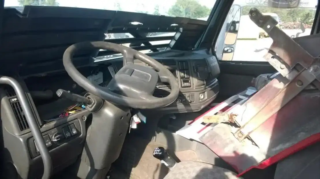 Volvo Cabine - Ohjaamo ja sisustus - Kuorma-auto: kuva  Volvo Cabine - Ohjaamo ja sisustus - Kuorma-auto Volvo Cabine - Ohjaamo ja sisustus - Kuorma-auto: kuva  Volvo Cabine - Ohjaamo ja sisustus - Kuorma-auto