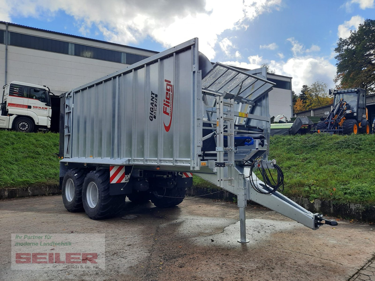 Fliegl ASW 271 C FOX 40m³ Franken-Renner - Silppurivaunu: kuva Fliegl ASW 271 C FOX 40m³ Franken-Renner - Silppurivaunu Fliegl ASW 271 C FOX 40m³ Franken-Renner - Silppurivaunu: kuva Fliegl ASW 271 C FOX 40m³ Franken-Renner - Silppurivaunu