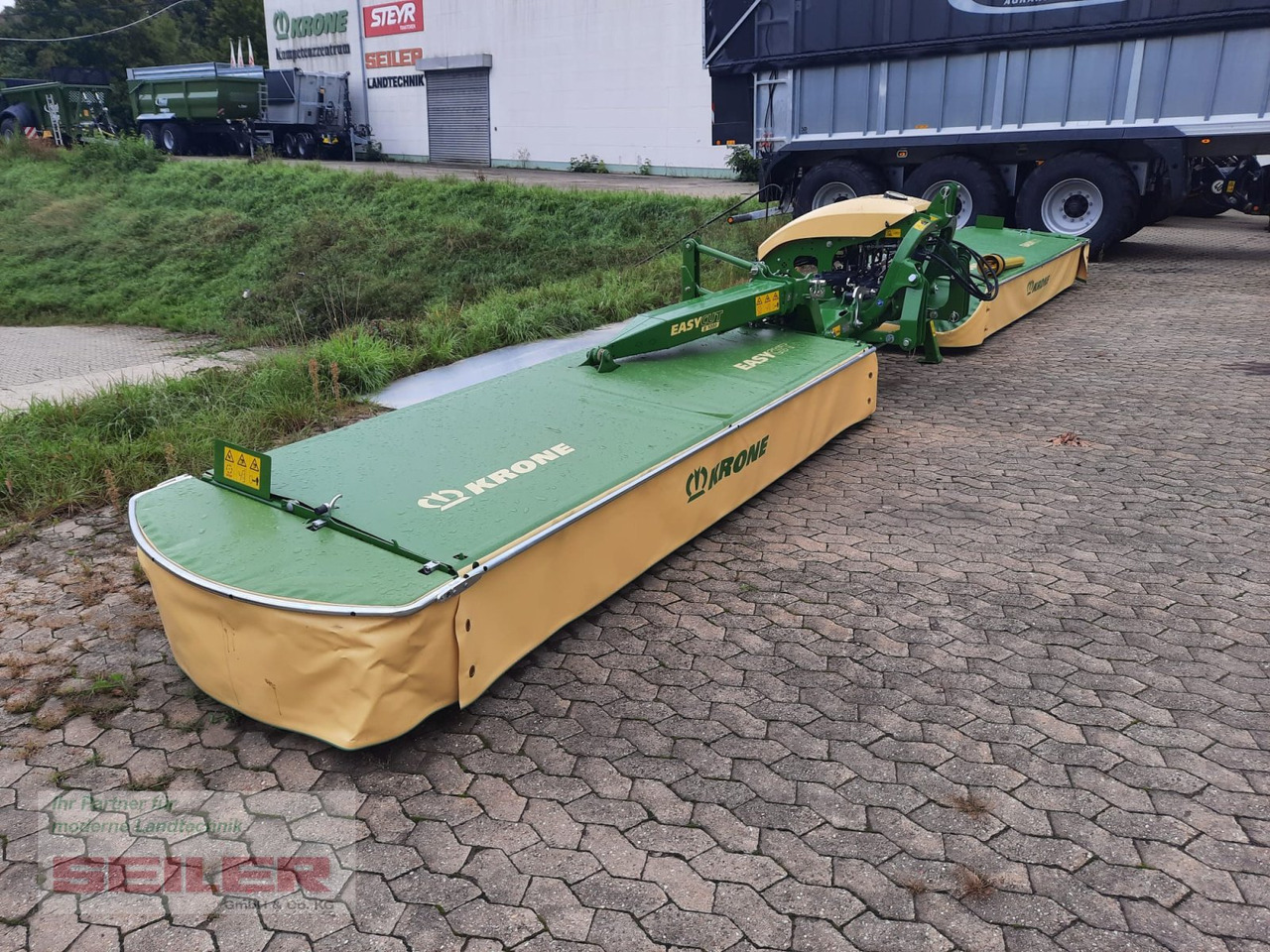 Krone EasyCut B 1000 - Niittokone: kuva Krone EasyCut B 1000 - Niittokone Krone EasyCut B 1000 - Niittokone: kuva Krone EasyCut B 1000 - Niittokone