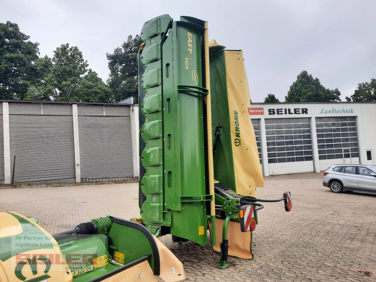 Krone EasyCut B950 Collect - Niittokone: kuva Krone EasyCut B950 Collect - Niittokone Krone EasyCut B950 Collect - Niittokone: kuva Krone EasyCut B950 Collect - Niittokone