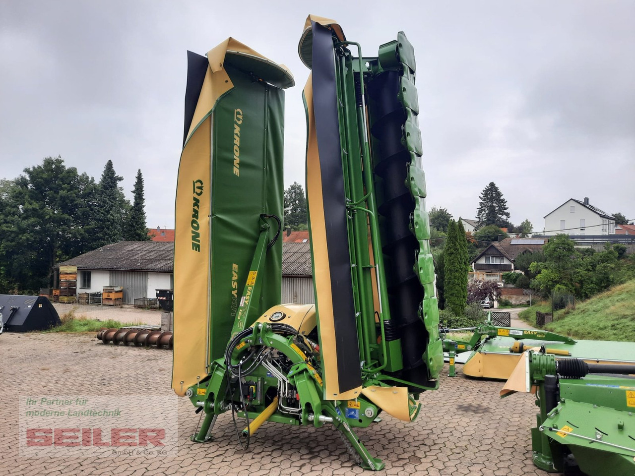 Krone EasyCut B950 Collect - Niittokone: kuva Krone EasyCut B950 Collect - Niittokone Krone EasyCut B950 Collect - Niittokone: kuva Krone EasyCut B950 Collect - Niittokone
