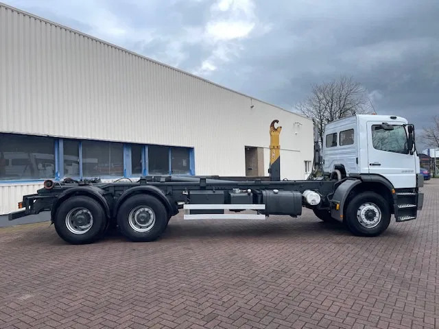 Mercedes-Benz Atego 2628 6x4 Manual gear Full steel suspension - Kuorma-auto alusta: kuva Mercedes-Benz Atego 2628 6x4 Manual gear Full steel suspension - Kuorma-auto alusta Mercedes-Benz Atego 2628 6x4 Manual gear Full steel suspension - Kuorma-auto alusta: kuva Mercedes-Benz Atego 2628 6x4 Manual gear Full steel suspension - Kuorma-auto alusta