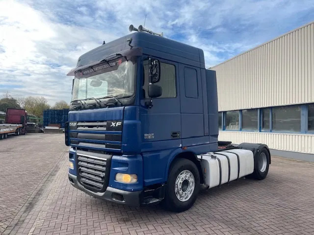 DAF XF 105.460 Manual gear - Vetopöytäauto: kuva DAF XF 105.460 Manual gear - Vetopöytäauto DAF XF 105.460 Manual gear - Vetopöytäauto: kuva DAF XF 105.460 Manual gear - Vetopöytäauto