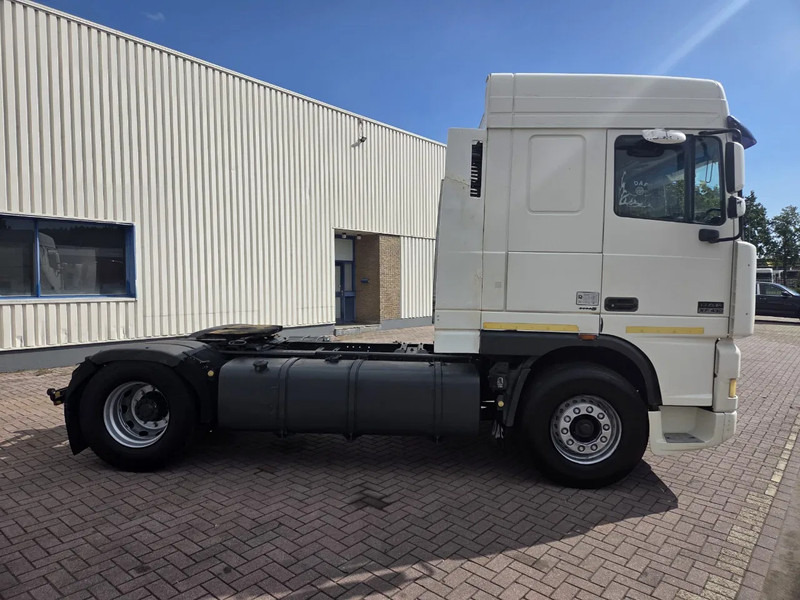 DAF XF 95.430 Manual gear Euro 3 - Vetopöytäauto: kuva DAF XF 95.430 Manual gear Euro 3 - Vetopöytäauto DAF XF 95.430 Manual gear Euro 3 - Vetopöytäauto: kuva DAF XF 95.430 Manual gear Euro 3 - Vetopöytäauto