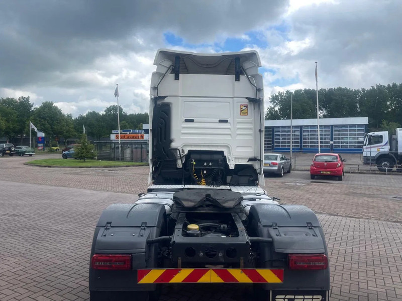 Vetopöytäauto MAN TGX 18.560 Euro 6 Retarder 2Tank: kuva Vetopöytäauto MAN TGX 18.560 Euro 6 Retarder 2Tank
