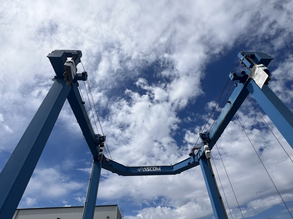 BHT 25 Marine Travellift 25t Diesel 2013 - Nosturi, Satamalaite: kuva BHT 25 Marine Travellift 25t Diesel 2013 - Nosturi, Satamalaite BHT 25 Marine Travellift 25t Diesel 2013 - Nosturi, Satamalaite: kuva BHT 25 Marine Travellift 25t Diesel 2013 - Nosturi, Satamalaite