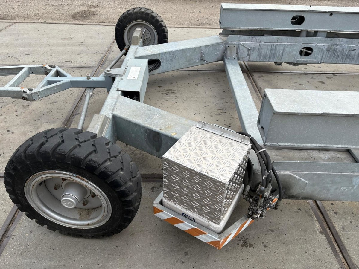 HARBECK Hafentrailer Harbeck LTS200 20t - Venetraileri: kuva HARBECK Hafentrailer Harbeck LTS200 20t - Venetraileri HARBECK Hafentrailer Harbeck LTS200 20t - Venetraileri: kuva HARBECK Hafentrailer Harbeck LTS200 20t - Venetraileri