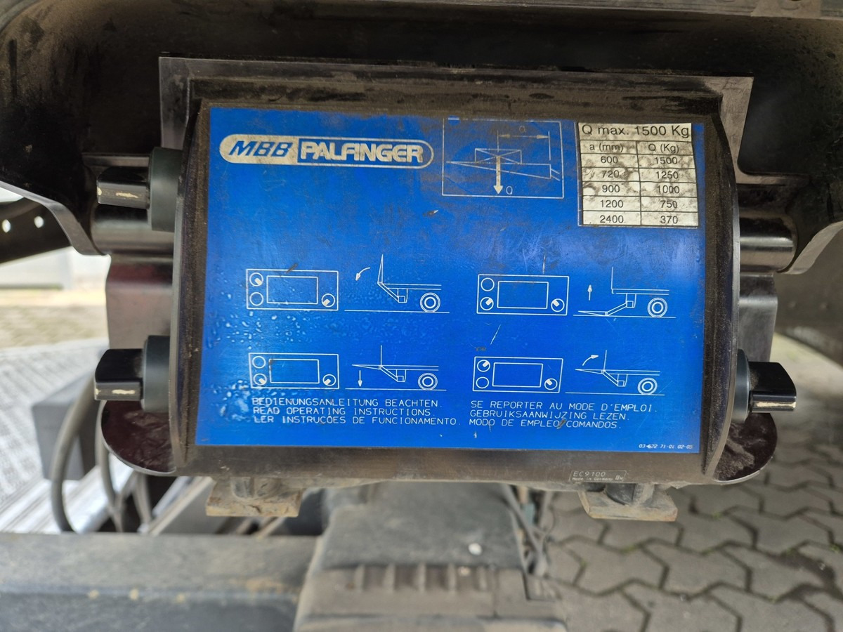 Ladebordwand LBW Tail Lift MBB Palfinger 1500 - Pressukapelli kuorma-auto: kuva Ladebordwand LBW Tail Lift MBB Palfinger 1500 - Pressukapelli kuorma-auto Ladebordwand LBW Tail Lift MBB Palfinger 1500 - Pressukapelli kuorma-auto: kuva Ladebordwand LBW Tail Lift MBB Palfinger 1500 - Pressukapelli kuorma-auto