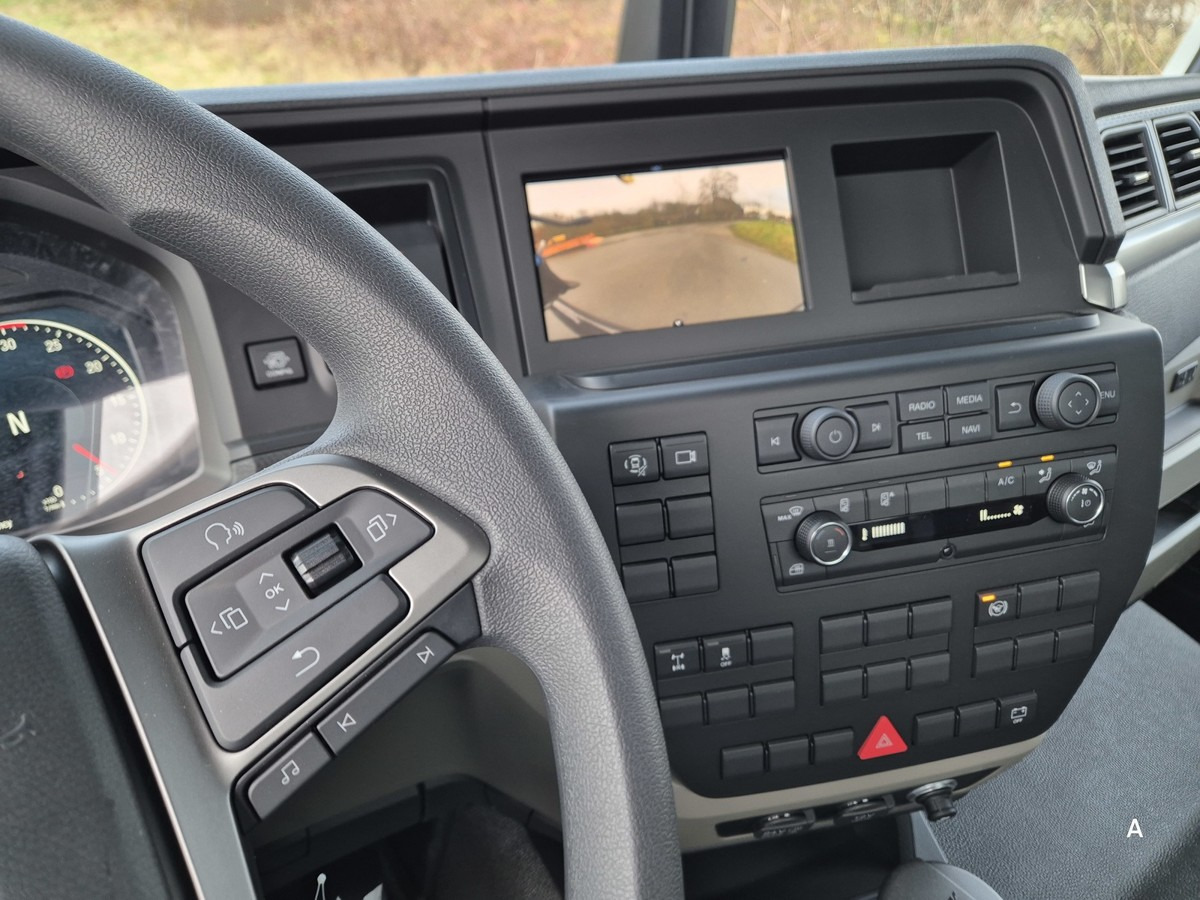 Uusi Koukkulava kuorma-auto MAN TGM 15.290 BL Abrollkipper PowerMatic Standheiz.: kuva Uusi Koukkulava kuorma-auto MAN TGM 15.290 BL Abrollkipper PowerMatic Standheiz. Uusi Koukkulava kuorma-auto MAN TGM 15.290 BL Abrollkipper PowerMatic Standheiz.: kuva Uusi Koukkulava kuorma-auto MAN TGM 15.290 BL Abrollkipper PowerMatic Standheiz.