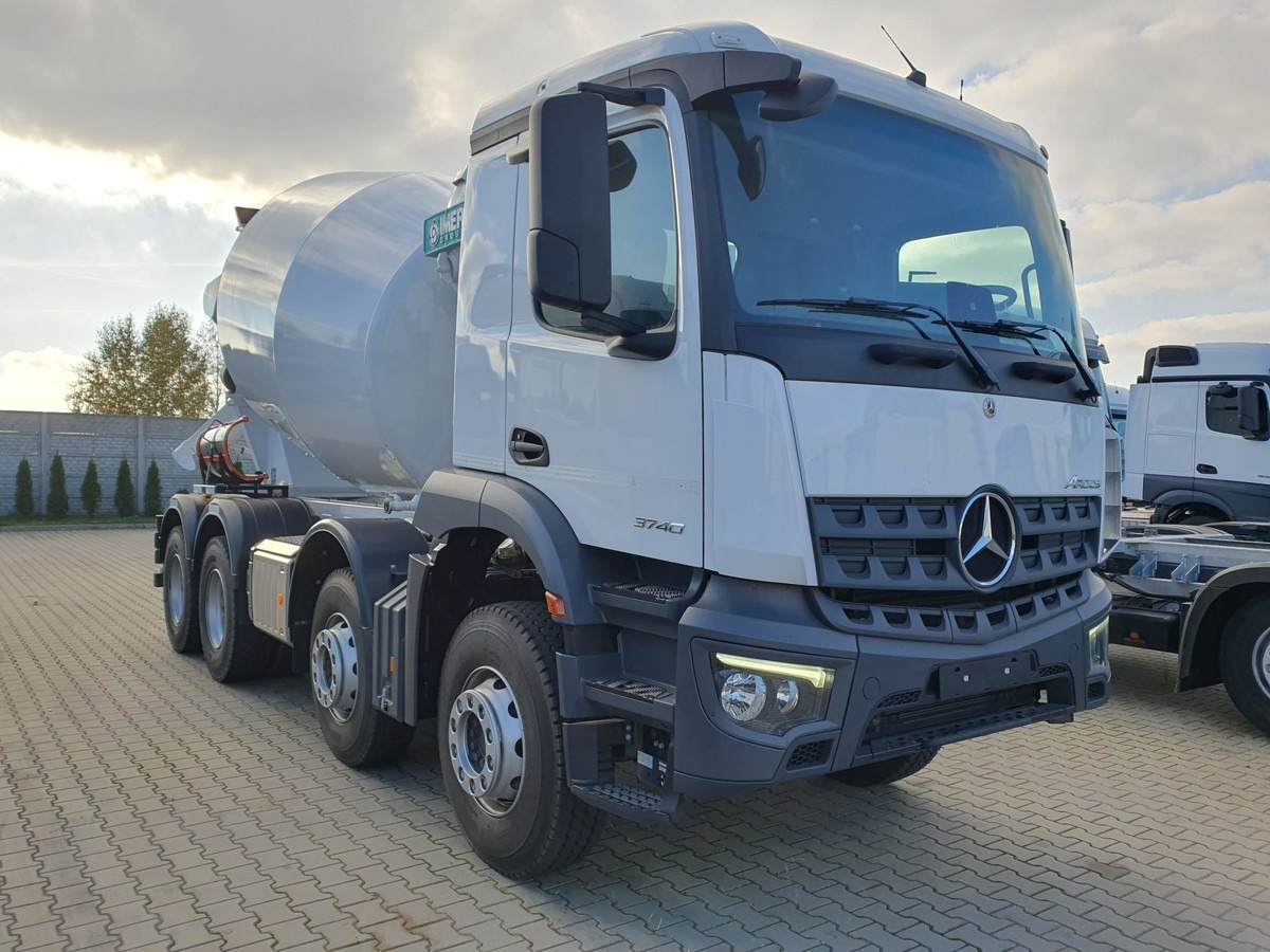MERCEDES-BENZ Arocs 3740 8x4 Betonmischer IMER ORU LT105 H 10m - Betoniauto: kuva MERCEDES-BENZ Arocs 3740 8x4 Betonmischer IMER ORU LT105 H 10m - Betoniauto MERCEDES-BENZ Arocs 3740 8x4 Betonmischer IMER ORU LT105 H 10m - Betoniauto: kuva MERCEDES-BENZ Arocs 3740 8x4 Betonmischer IMER ORU LT105 H 10m - Betoniauto