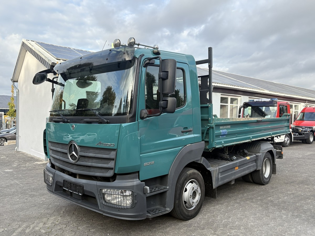 MERCEDES-BENZ Atego 823 3-Seiten Kipper Meiller 2 x AHK - Kippilava-auto: kuva MERCEDES-BENZ Atego 823 3-Seiten Kipper Meiller 2 x AHK - Kippilava-auto MERCEDES-BENZ Atego 823 3-Seiten Kipper Meiller 2 x AHK - Kippilava-auto: kuva MERCEDES-BENZ Atego 823 3-Seiten Kipper Meiller 2 x AHK - Kippilava-auto