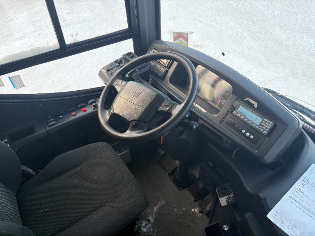 Esikaupunkien linja Volvo 8700: kuva Esikaupunkien linja Volvo 8700