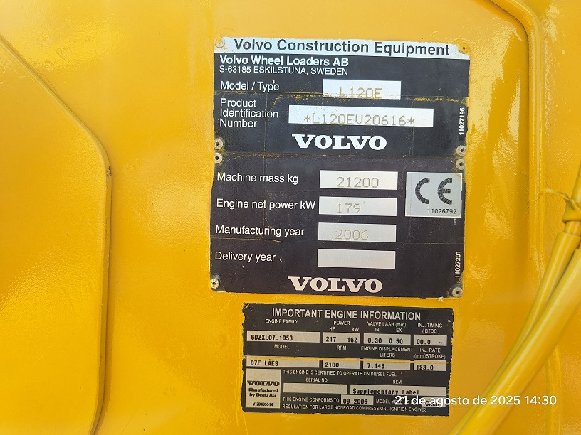 VOLVO L120E - Pyöräkuormaaja: kuva VOLVO L120E - Pyöräkuormaaja VOLVO L120E - Pyöräkuormaaja: kuva VOLVO L120E - Pyöräkuormaaja
