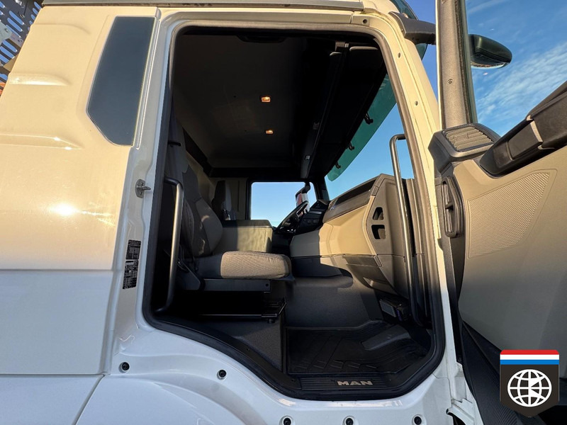 MAN TGX 26 470 PALLFINGER 19 - RETARDER - concoustaat - Nosturiauto: kuva MAN TGX 26 470 PALLFINGER 19 - RETARDER - concoustaat - Nosturiauto MAN TGX 26 470 PALLFINGER 19 - RETARDER - concoustaat - Nosturiauto: kuva MAN TGX 26 470 PALLFINGER 19 - RETARDER - concoustaat - Nosturiauto