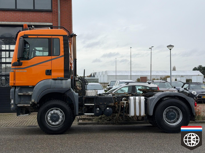 MAN TGX 18 480 4X4 BLS / RETARDER / MANUAL GEARBOX - Vetopöytäauto: kuva MAN TGX 18 480 4X4 BLS / RETARDER / MANUAL GEARBOX - Vetopöytäauto MAN TGX 18 480 4X4 BLS / RETARDER / MANUAL GEARBOX - Vetopöytäauto: kuva MAN TGX 18 480 4X4 BLS / RETARDER / MANUAL GEARBOX - Vetopöytäauto