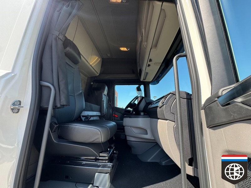 Vetopöytäauto Scania 590 S DOUBLE PTO - FULL SPOILER - NEW: kuva Vetopöytäauto Scania 590 S DOUBLE PTO - FULL SPOILER - NEW Vetopöytäauto Scania 590 S DOUBLE PTO - FULL SPOILER - NEW: kuva Vetopöytäauto Scania 590 S DOUBLE PTO - FULL SPOILER - NEW