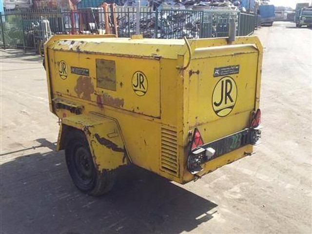 Welding machines Kluth KLAD 320/4/3SP - Rakennuskoneet: kuva Welding machines Kluth KLAD 320/4/3SP - Rakennuskoneet Welding machines Kluth KLAD 320/4/3SP - Rakennuskoneet: kuva Welding machines Kluth KLAD 320/4/3SP - Rakennuskoneet