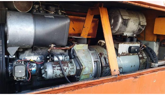 Welding machines Opladen GDF302 - Rakennuskoneet: kuva Welding machines Opladen GDF302 - Rakennuskoneet Welding machines Opladen GDF302 - Rakennuskoneet: kuva Welding machines Opladen GDF302 - Rakennuskoneet