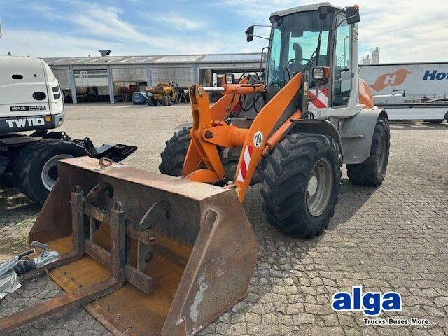 Atlas AR95e Super, Schaufel + Gabel, Hydr. S.W.S. - Pyöräkuormaaja: kuva Atlas AR95e Super, Schaufel + Gabel, Hydr. S.W.S. - Pyöräkuormaaja Atlas AR95e Super, Schaufel + Gabel, Hydr. S.W.S. - Pyöräkuormaaja: kuva Atlas AR95e Super, Schaufel + Gabel, Hydr. S.W.S. - Pyöräkuormaaja