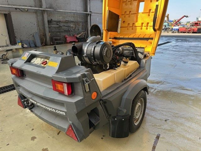 Atlas Copco XAS 67, Kompressor, 3,7m³, 3.5 - 9.5 bar, TOP - Ilmakompressori: kuva Atlas Copco XAS 67, Kompressor, 3,7m³, 3.5 - 9.5 bar, TOP - Ilmakompressori Atlas Copco XAS 67, Kompressor, 3,7m³, 3.5 - 9.5 bar, TOP - Ilmakompressori: kuva Atlas Copco XAS 67, Kompressor, 3,7m³, 3.5 - 9.5 bar, TOP - Ilmakompressori