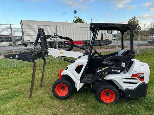 Bobcat L28, Neuwertiger Zustand, S.W.S., Schaufel - Pyöräkuormaaja: kuva Bobcat L28, Neuwertiger Zustand, S.W.S., Schaufel - Pyöräkuormaaja Bobcat L28, Neuwertiger Zustand, S.W.S., Schaufel - Pyöräkuormaaja: kuva Bobcat L28, Neuwertiger Zustand, S.W.S., Schaufel - Pyöräkuormaaja
