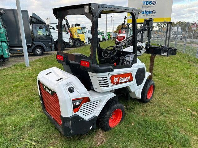 Bobcat L28, Neuwertiger Zustand, S.W.S., Schaufel - Pyöräkuormaaja: kuva Bobcat L28, Neuwertiger Zustand, S.W.S., Schaufel - Pyöräkuormaaja Bobcat L28, Neuwertiger Zustand, S.W.S., Schaufel - Pyöräkuormaaja: kuva Bobcat L28, Neuwertiger Zustand, S.W.S., Schaufel - Pyöräkuormaaja