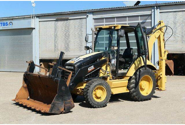 Caterpillar 422 4x4, Mehrzweckgerät, Palettengabel, Schaufel - Kaivuri-trukki: kuva Caterpillar 422 4x4, Mehrzweckgerät, Palettengabel, Schaufel - Kaivuri-trukki Caterpillar 422 4x4, Mehrzweckgerät, Palettengabel, Schaufel - Kaivuri-trukki: kuva Caterpillar 422 4x4, Mehrzweckgerät, Palettengabel, Schaufel - Kaivuri-trukki