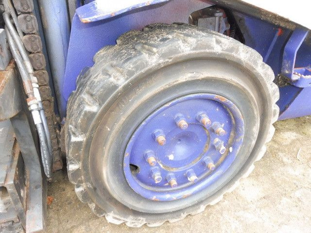 Linde H40D, Hubkraft 4to., 850Std., Hubhöhe 3,25m - Dieseltrukki: kuva Linde H40D, Hubkraft 4to., 850Std., Hubhöhe 3,25m - Dieseltrukki Linde H40D, Hubkraft 4to., 850Std., Hubhöhe 3,25m - Dieseltrukki: kuva Linde H40D, Hubkraft 4to., 850Std., Hubhöhe 3,25m - Dieseltrukki