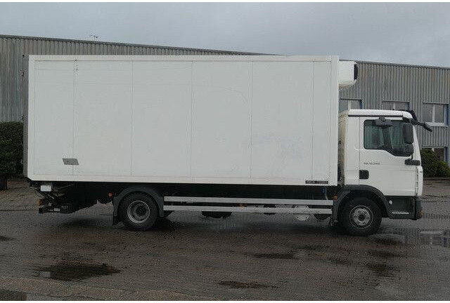 MAN 12.240 TGL BL 4x2, Carrier Xarias 600, LBW,Klima - Refrigeraattori kuorma-auto: kuva MAN 12.240 TGL BL 4x2, Carrier Xarias 600, LBW,Klima - Refrigeraattori kuorma-auto MAN 12.240 TGL BL 4x2, Carrier Xarias 600, LBW,Klima - Refrigeraattori kuorma-auto: kuva MAN 12.240 TGL BL 4x2, Carrier Xarias 600, LBW,Klima - Refrigeraattori kuorma-auto