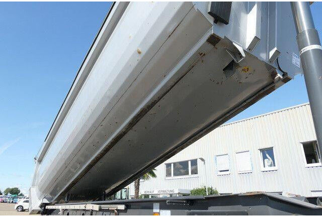 Meiller MHKS 44/3, Stahl, 26m³, Schiebe-Verdeck, 2x Lift - Kippiauto puoliperävaunu: kuva Meiller MHKS 44/3, Stahl, 26m³, Schiebe-Verdeck, 2x Lift - Kippiauto puoliperävaunu Meiller MHKS 44/3, Stahl, 26m³, Schiebe-Verdeck, 2x Lift - Kippiauto puoliperävaunu: kuva Meiller MHKS 44/3, Stahl, 26m³, Schiebe-Verdeck, 2x Lift - Kippiauto puoliperävaunu